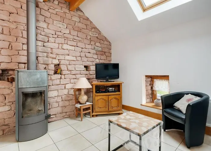 Le Paxoral Ferme Renovee Au Calme A Апартаменты *